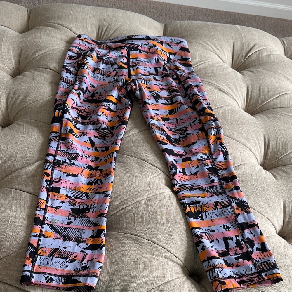 Lululemon Athletica Multicolor Patterned Leggings - Picture 9 of 9